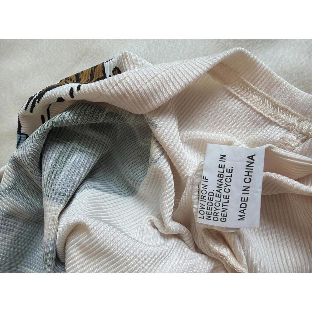 Romwe Good Times Skeleton Camper Van Graphic Ribbed Crop Tank Top Cream‎ Size M - Picture 4 of 5